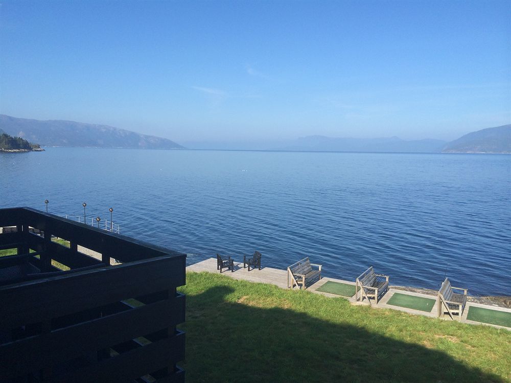 Brekkestranda Fjordhotel Brekke  Exteriér fotografie